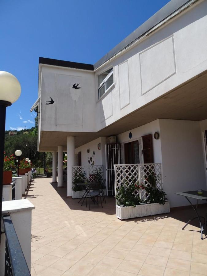 Casa Dell'Aura Bed & Breakfast Киавари Екстериор снимка